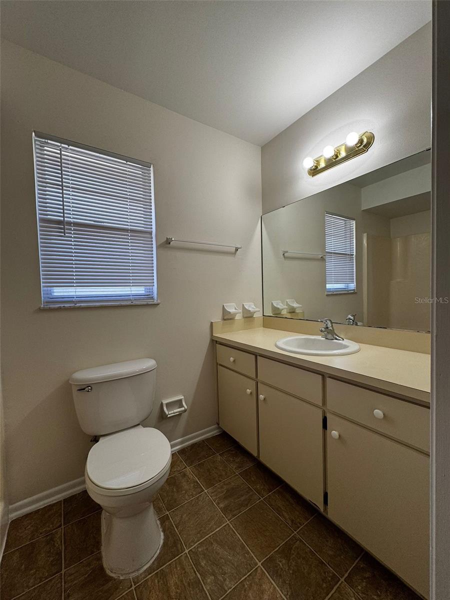 Image 5 of 24 For 178 Windtree Ln  178