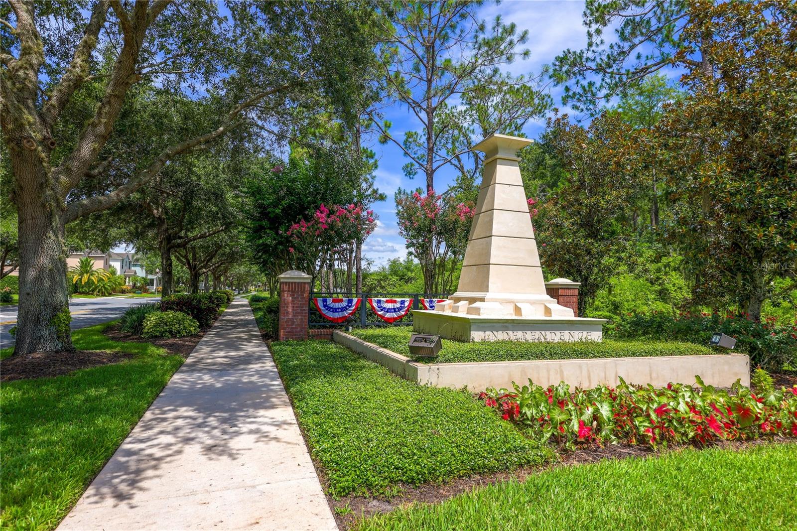 Image 49 of 53 For 14128 Avenue Of The Groves
