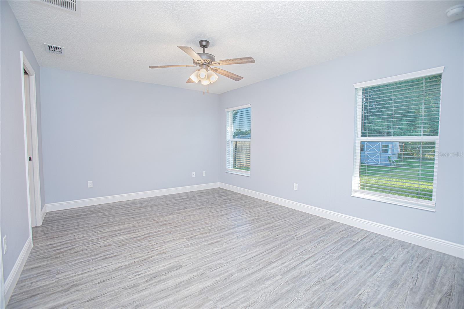 Image 15 of 26 For 4911 7th Street