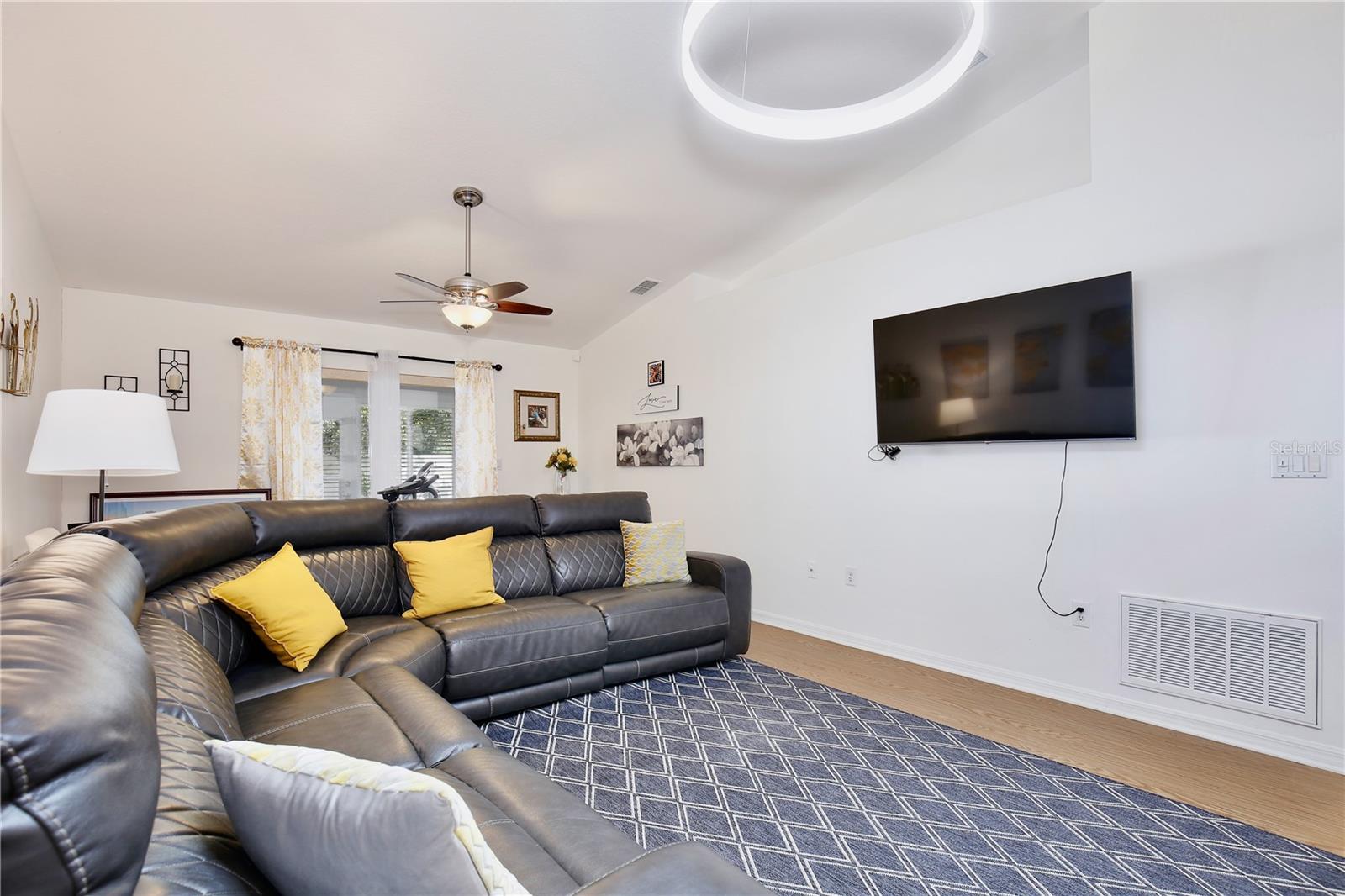 Image 4 of 20 For 3415 Celena Circle