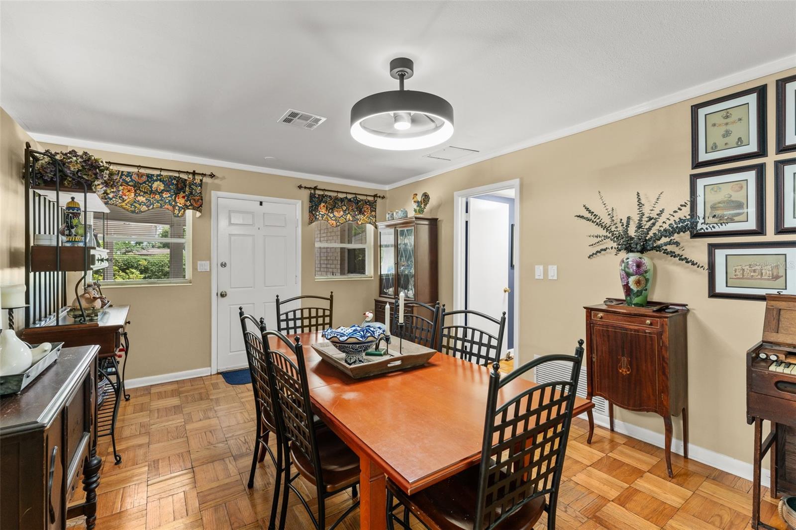 Image 20 of 42 For 1924 Summerfield Road