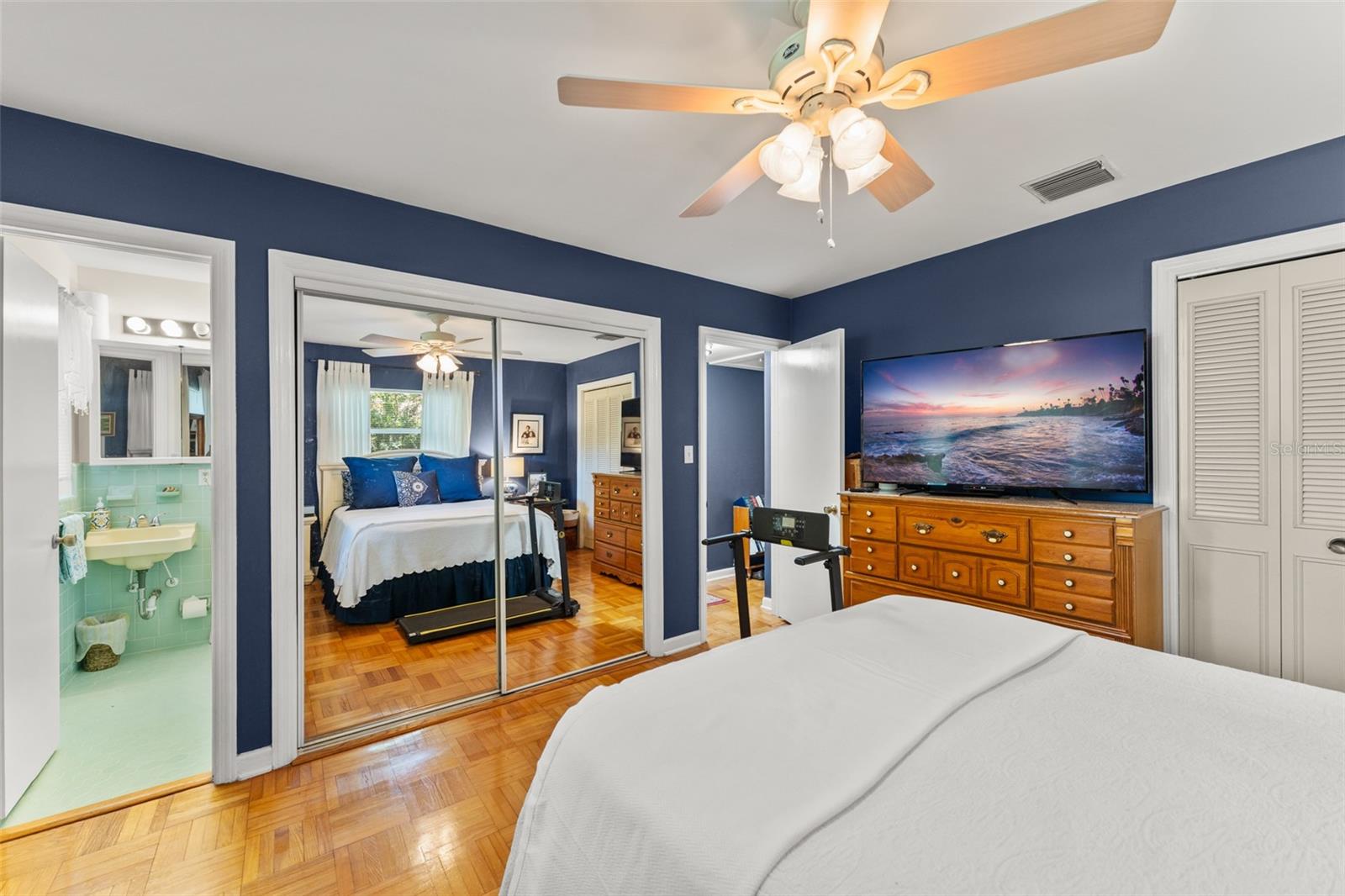 Image 4 of 42 For 1924 Summerfield Road