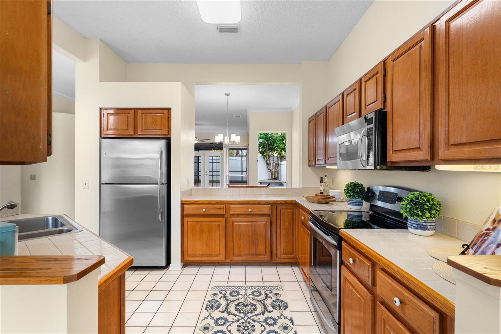 Image 12 of 37 For 14558 Mandolin Drive