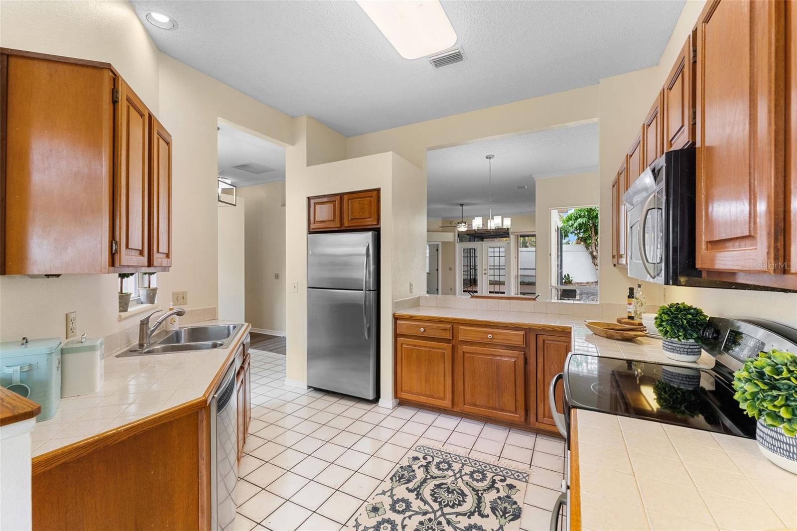 Image 13 of 37 For 14558 Mandolin Drive