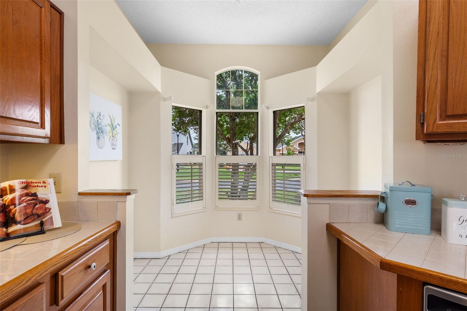 Image 14 of 37 For 14558 Mandolin Drive