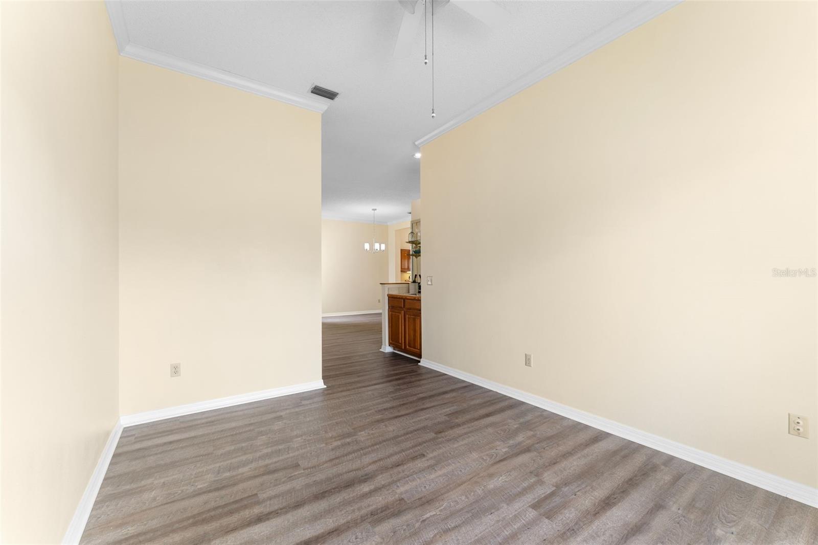 Image 17 of 37 For 14558 Mandolin Drive