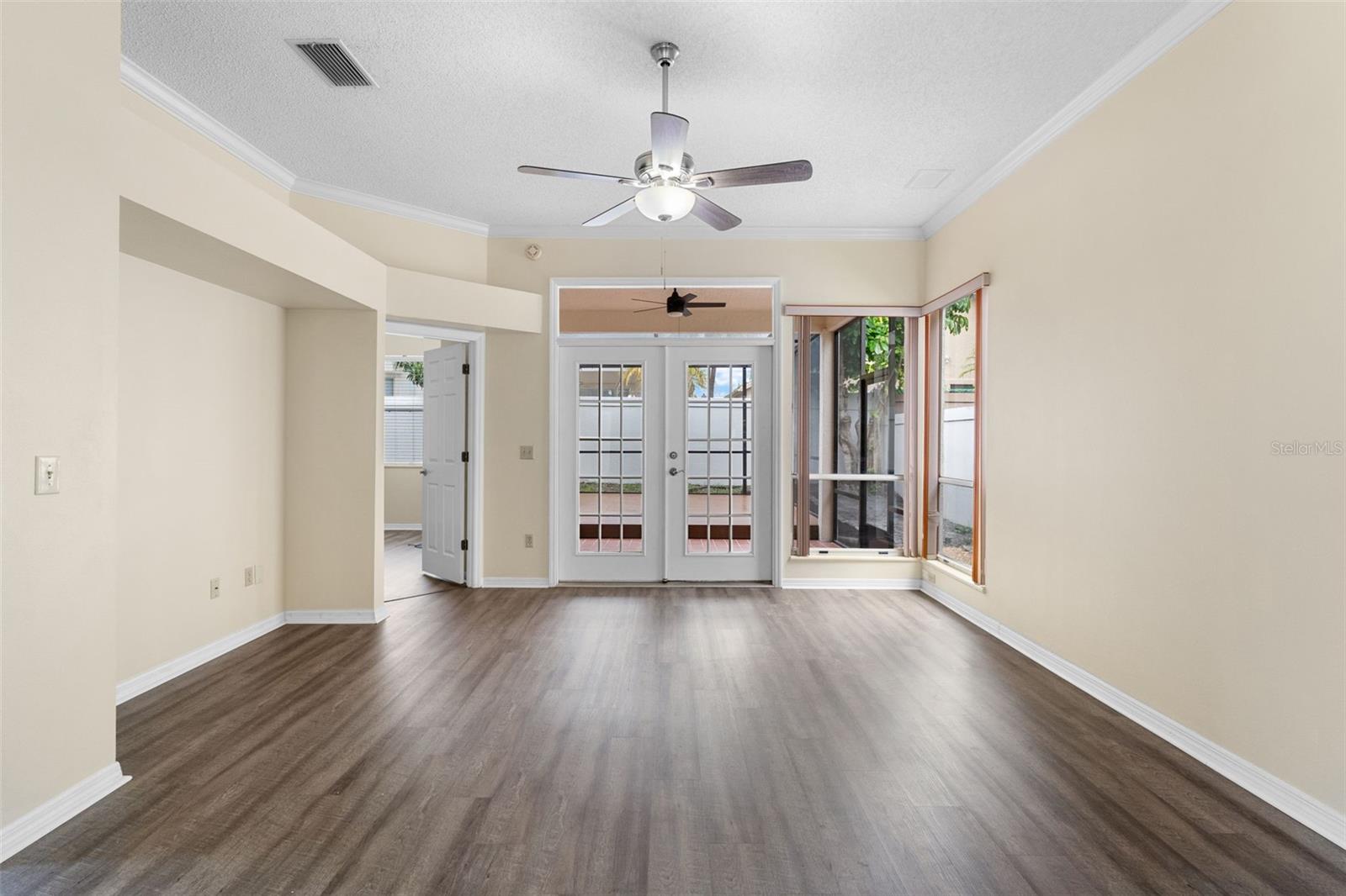 Image 9 of 37 For 14558 Mandolin Drive