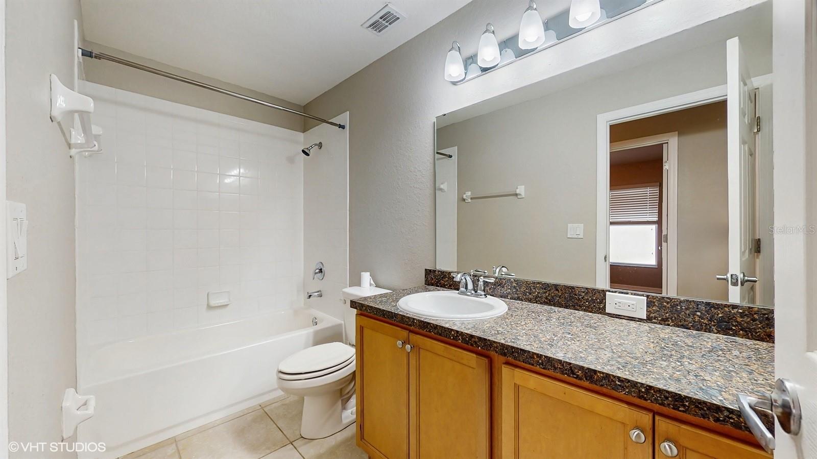 Image 21 of 33 For 4844 Summerfield Circle