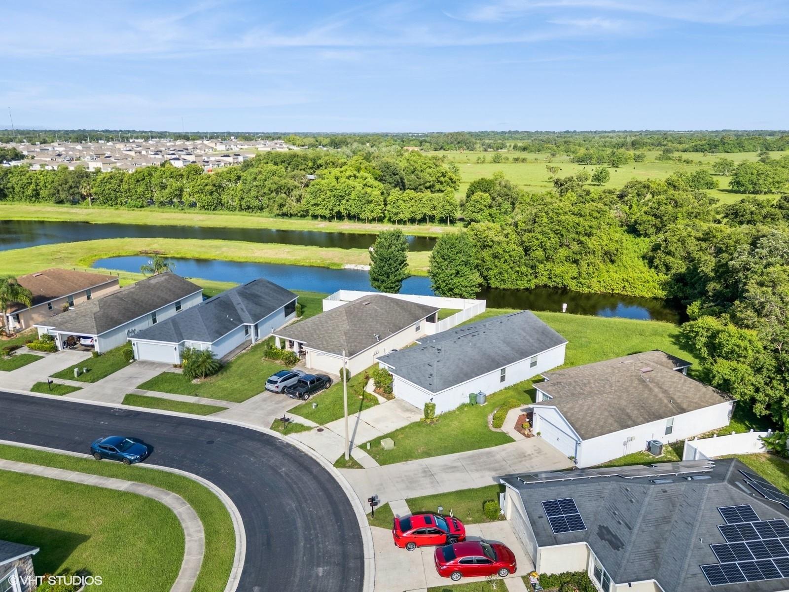 Image 28 of 33 For 4844 Summerfield Circle