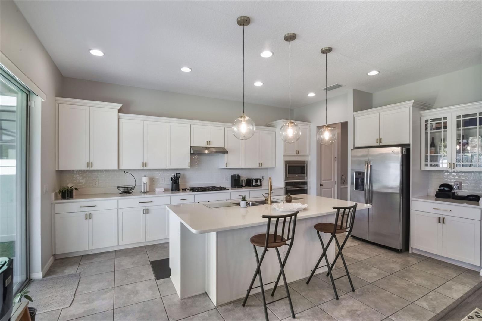 Image 16 of 47 For 965 Maypole Drive