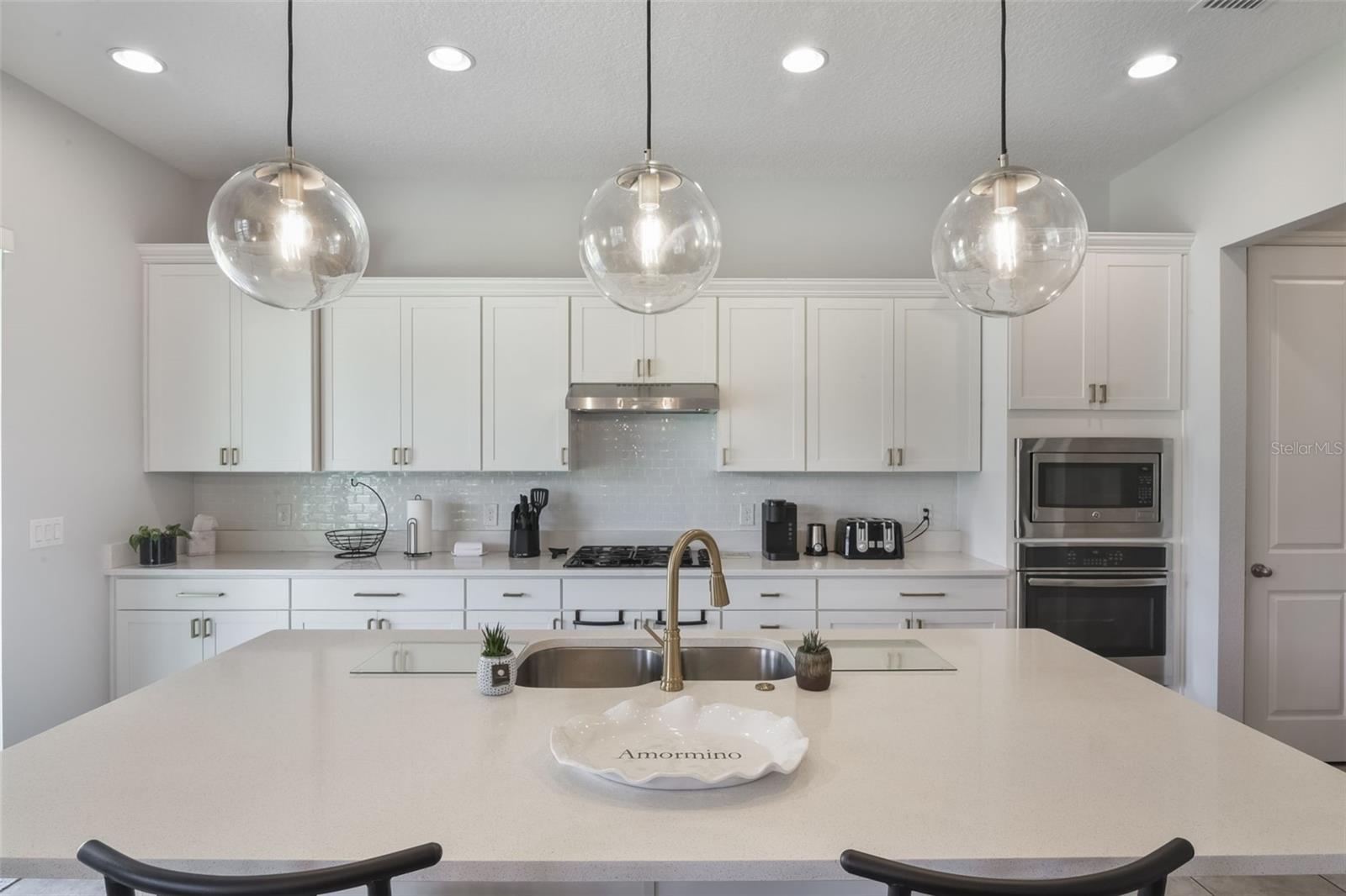 Image 18 of 47 For 965 Maypole Drive
