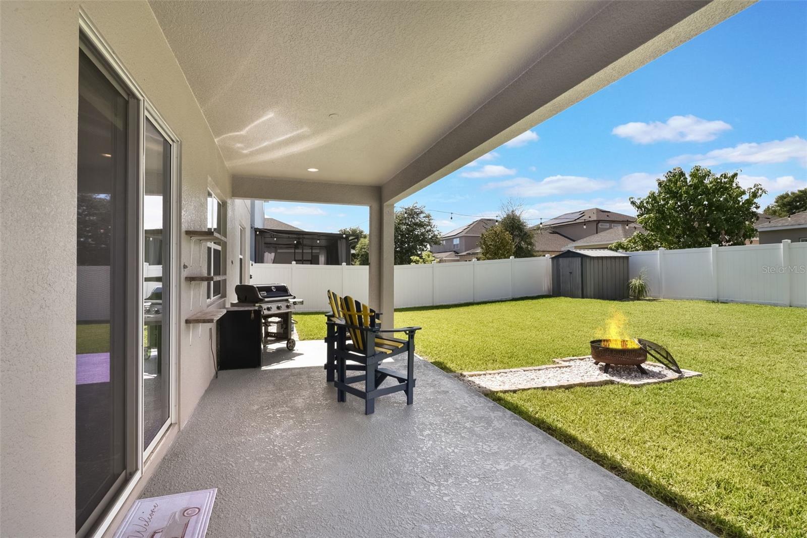 Image 23 of 47 For 965 Maypole Drive