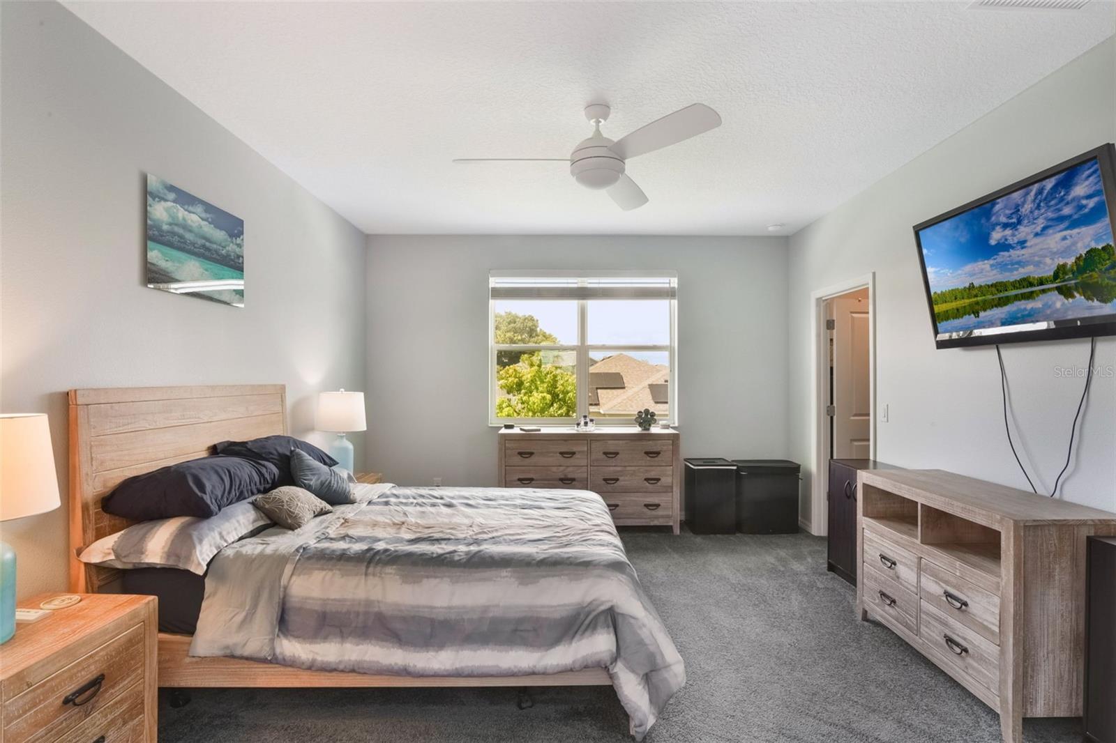 Image 31 of 47 For 965 Maypole Drive