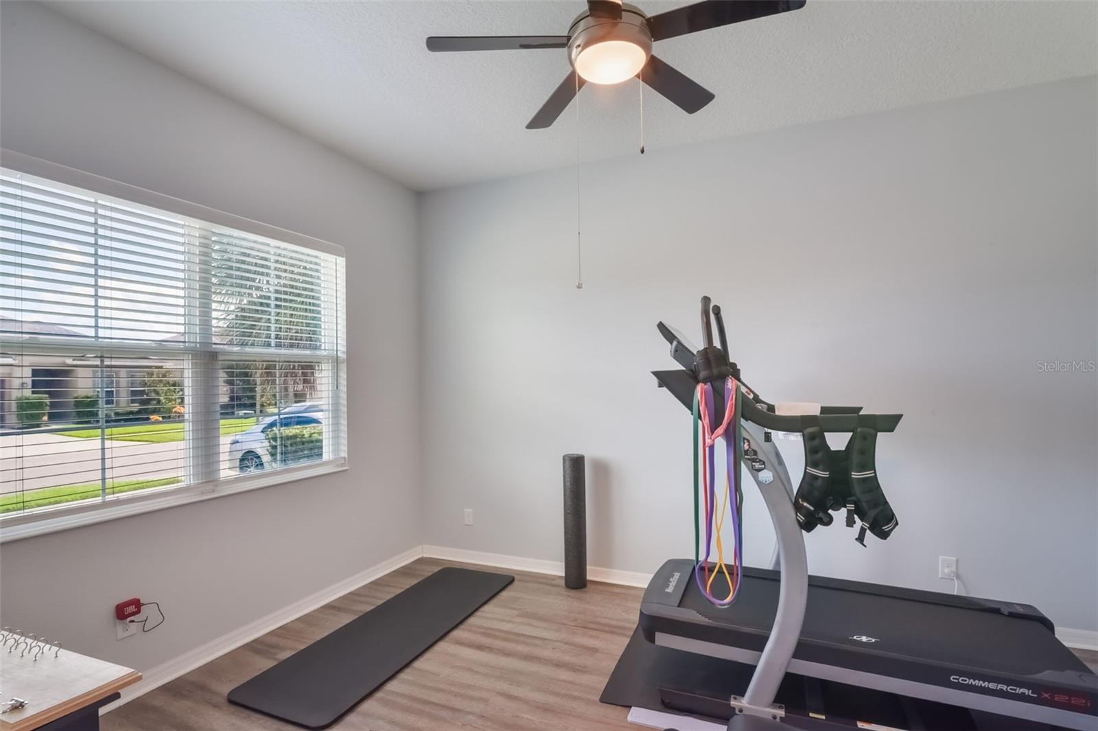 Image 39 of 47 For 965 Maypole Drive