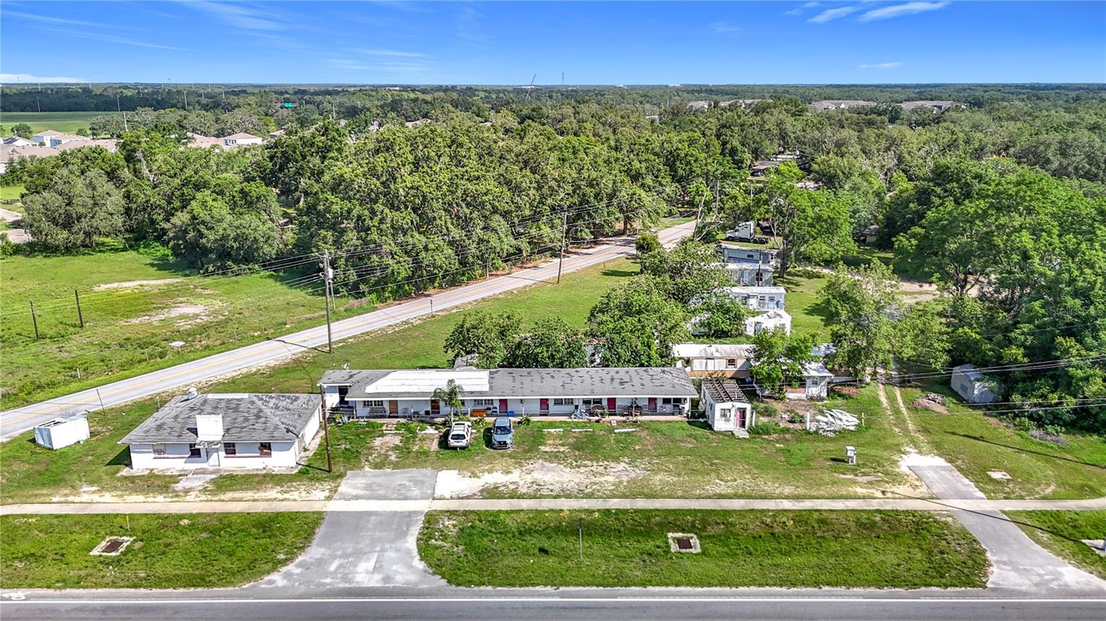 Listing photo id 11 for 11302 301 Highway