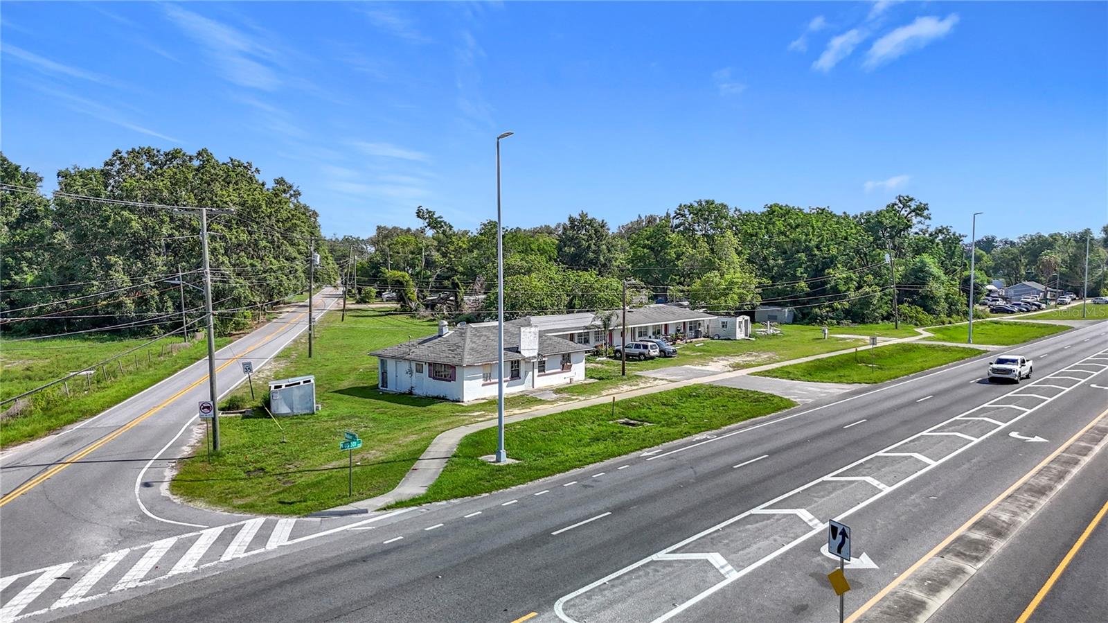 Listing photo id 15 for 11302 301 Highway
