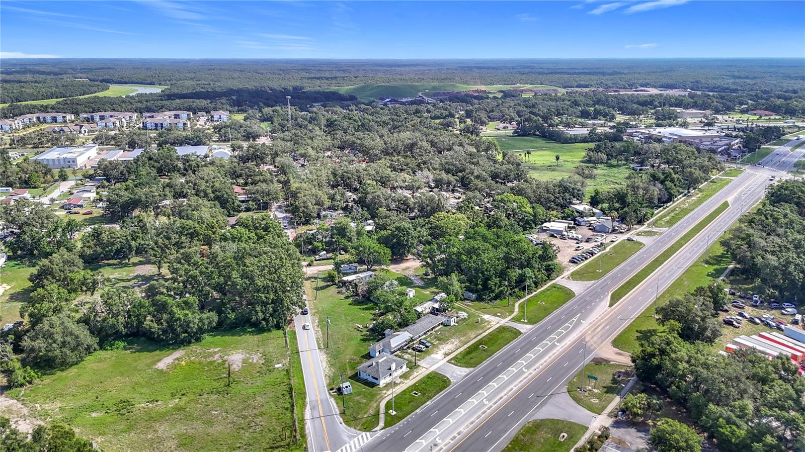 Listing photo id 2 for 11302 301 Highway