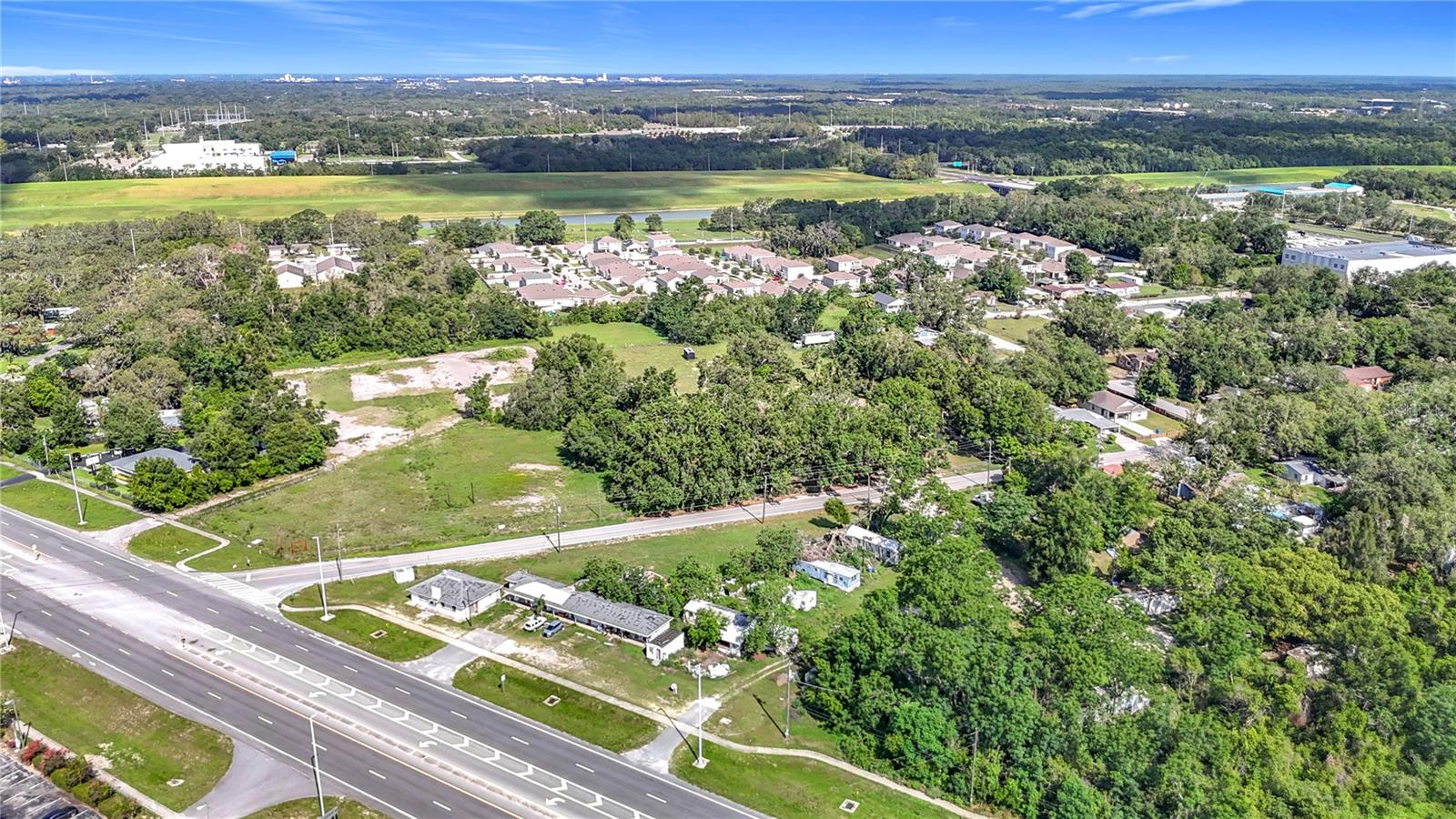 Listing photo id 4 for 11302 301 Highway