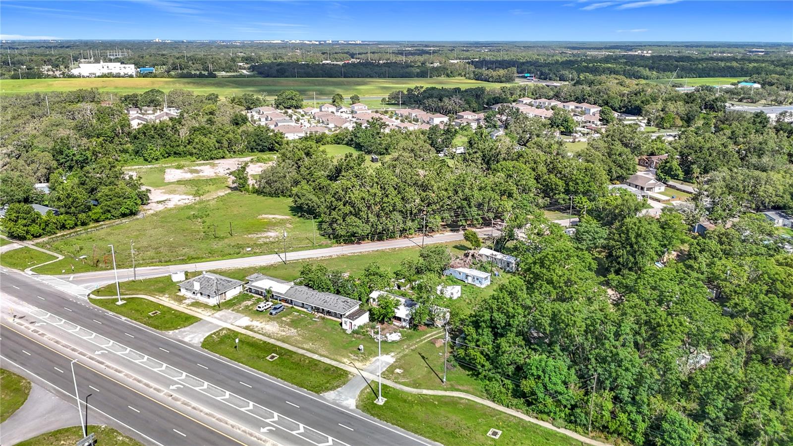 Listing photo id 5 for 11302 301 Highway