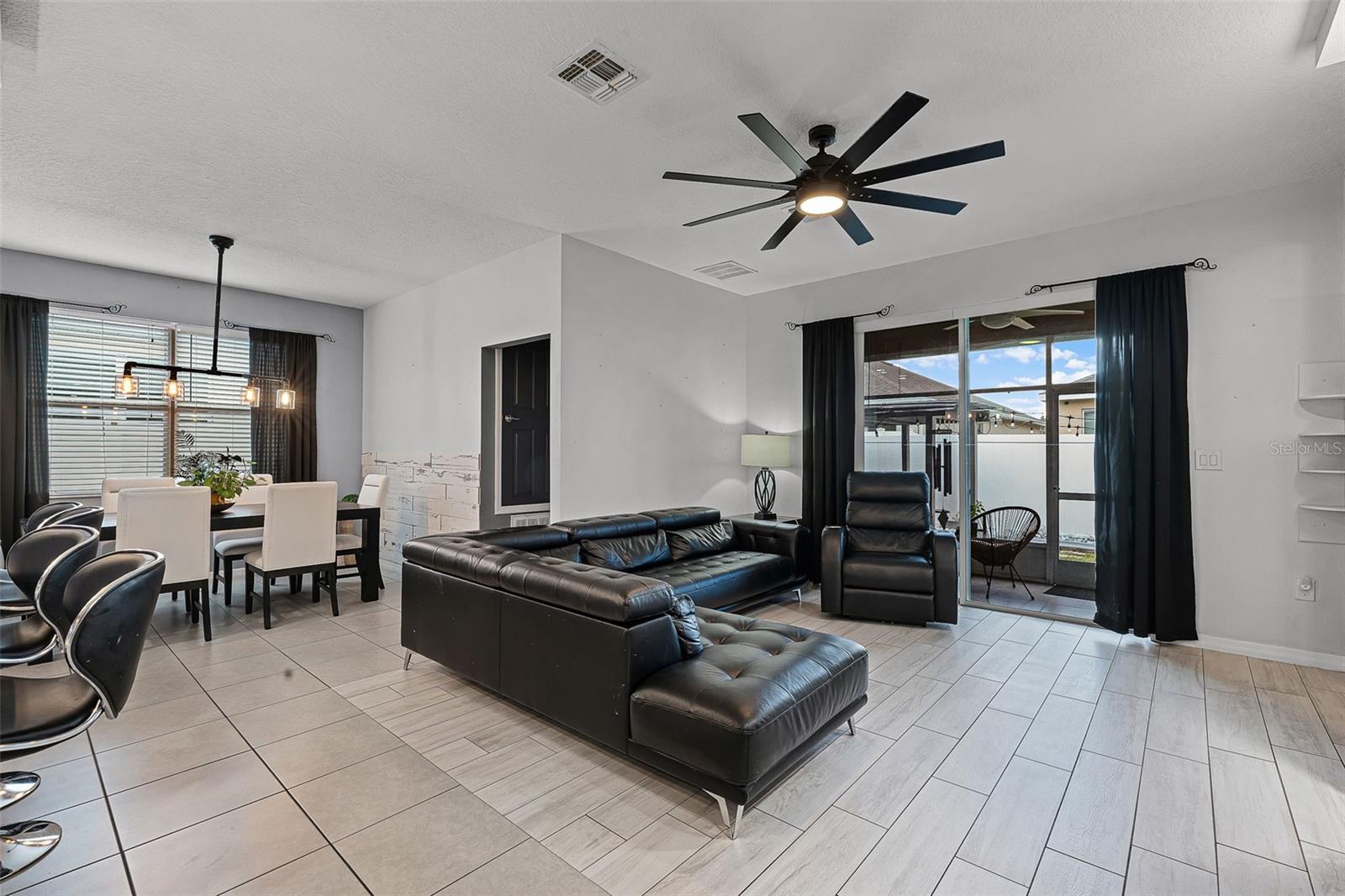 Image 7 of 24 For 654 Star Magnolia Drive