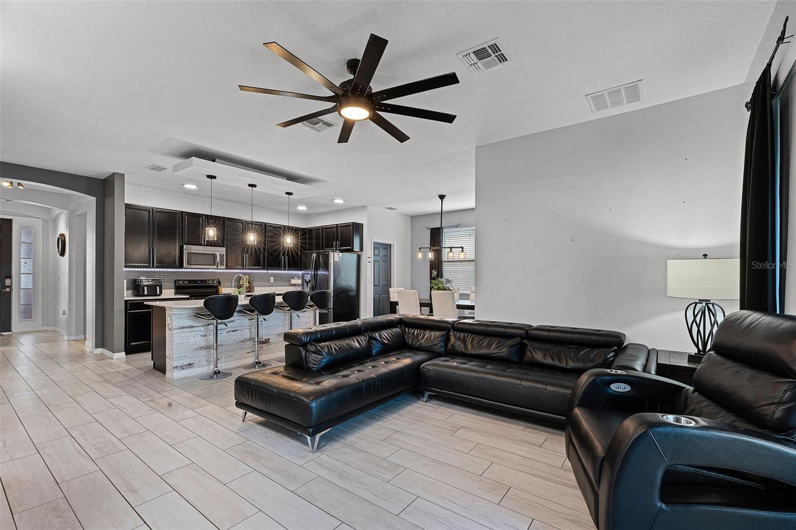 Image 8 of 24 For 654 Star Magnolia Drive