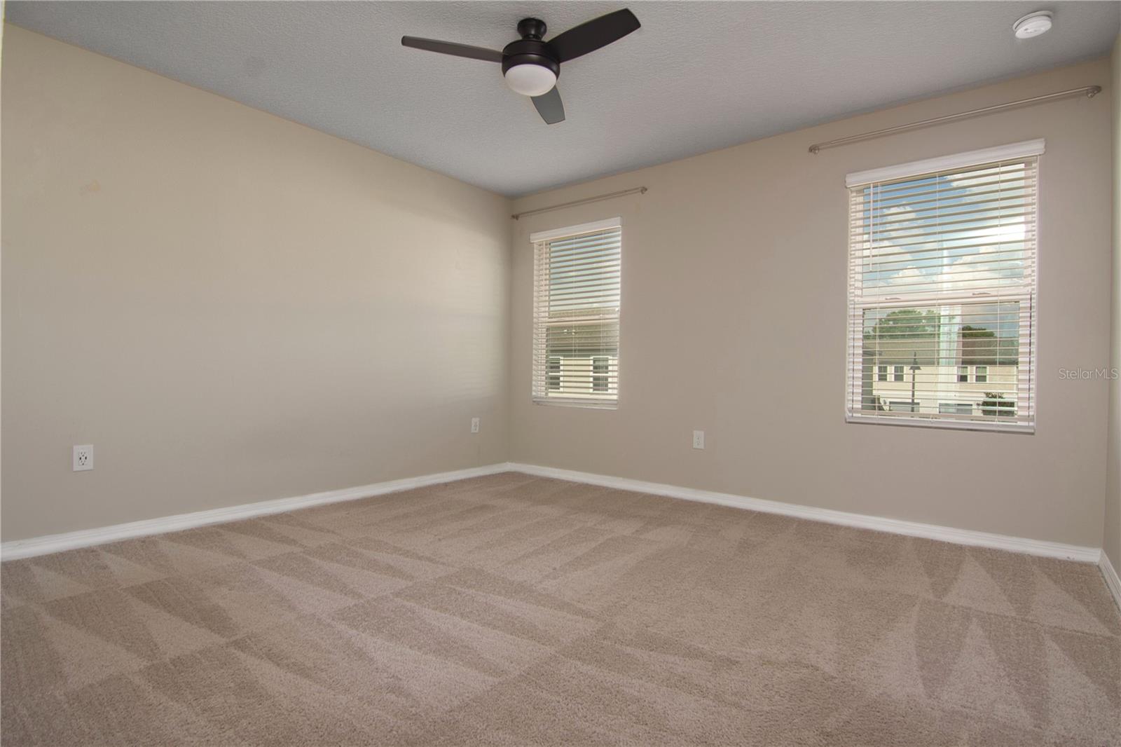 Image 16 of 22 For 2035 Harebell Lane