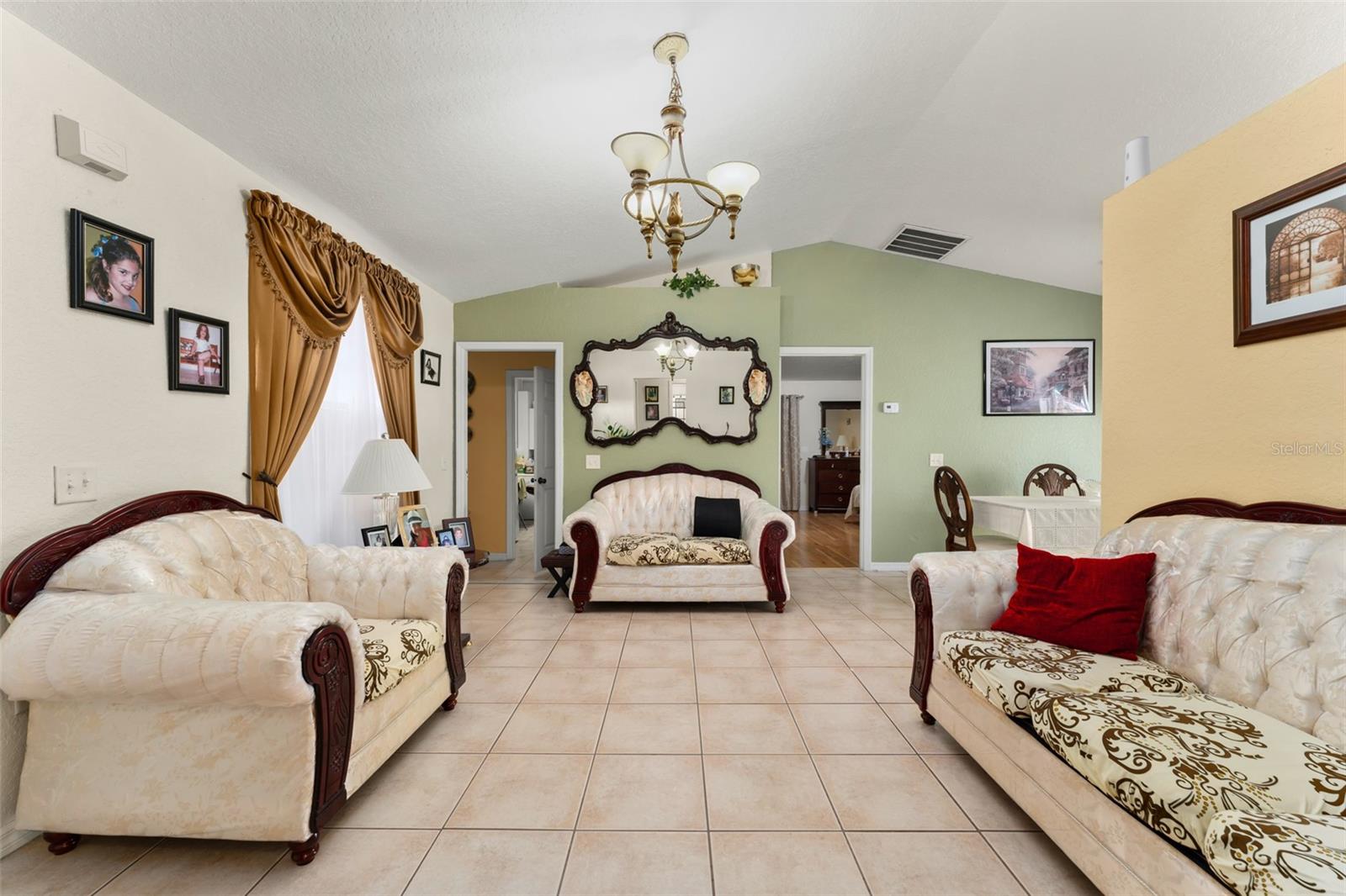 Image 3 of 32 For 470 Cardinal Court