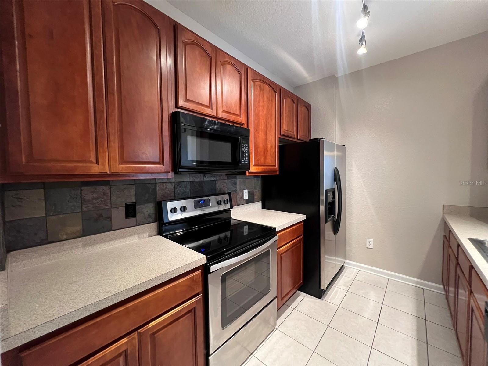 Image 3 of 28 For 6380 Contessa Drive 304