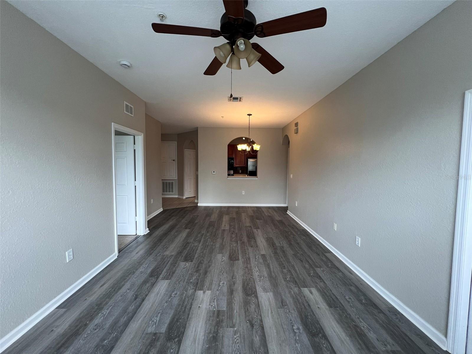 Image 6 of 28 For 6380 Contessa Drive 304