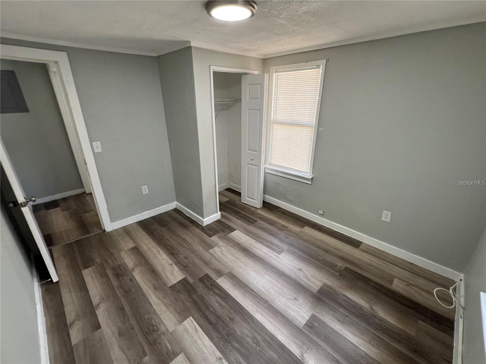 Image 13 of 22 For 2107 Hollywood Avenue