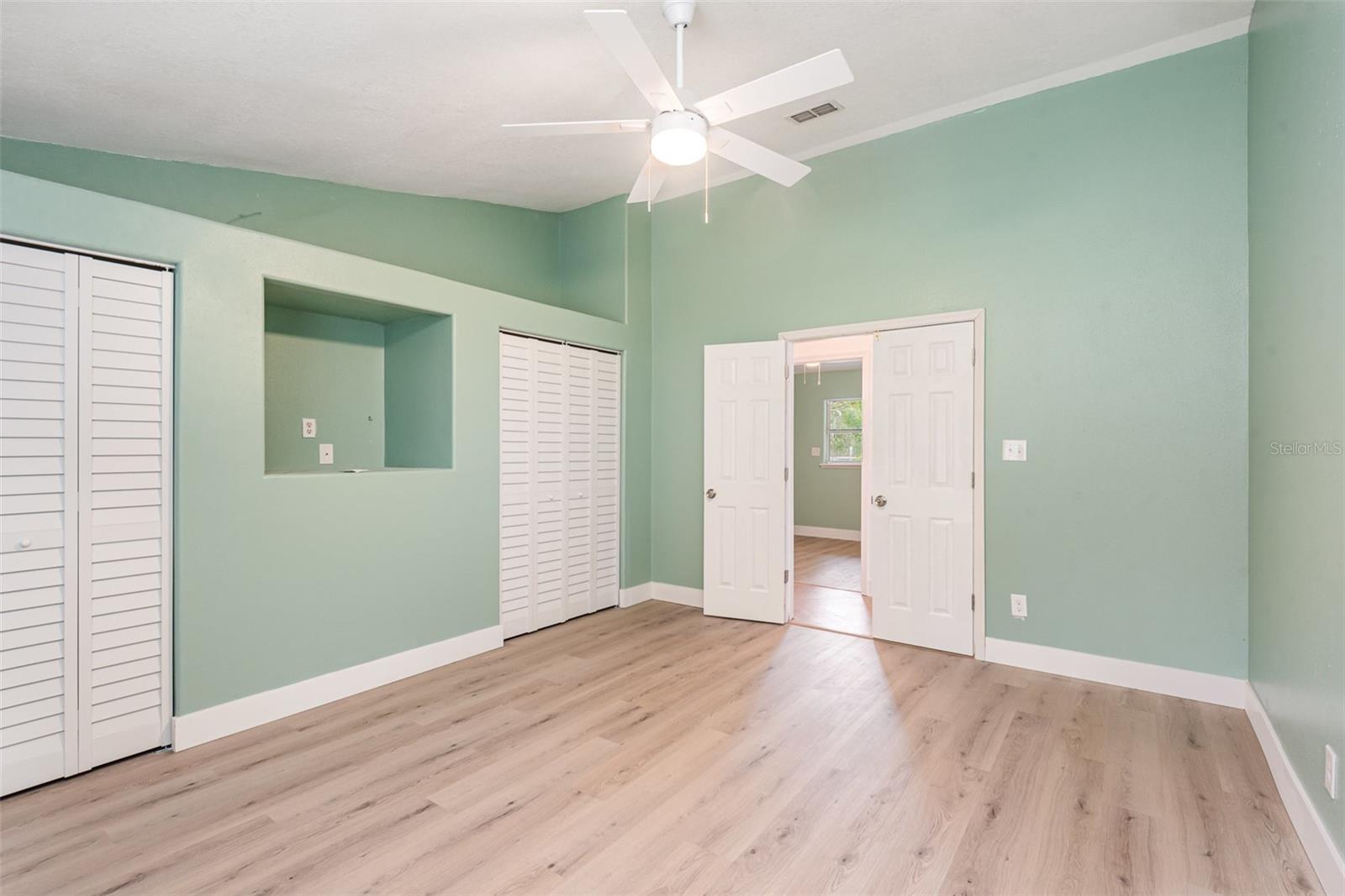 Image 11 of 17 For 4085 Cypress Bend