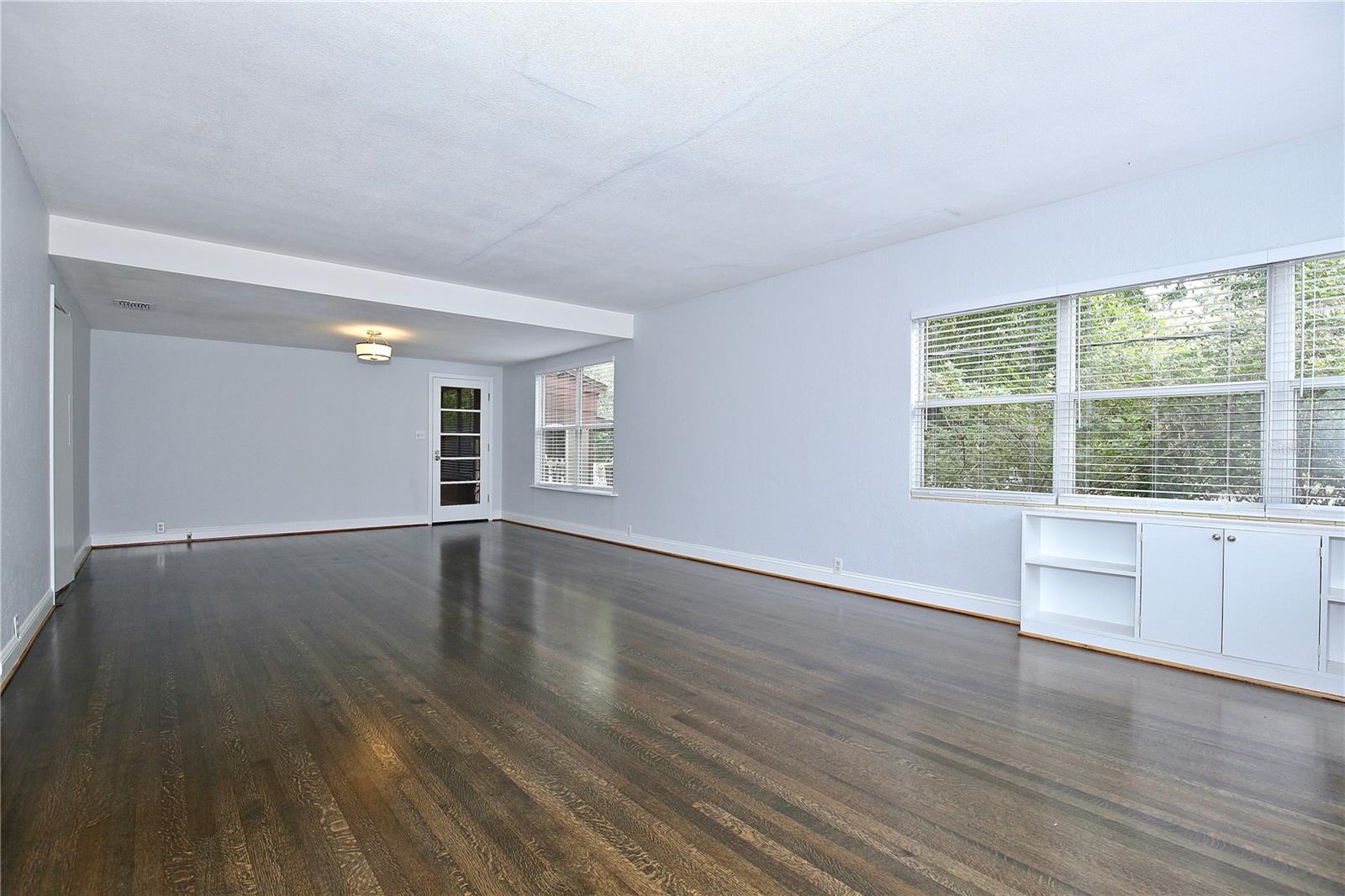 Image 3 of 17 For 1808 Delaney Avenue