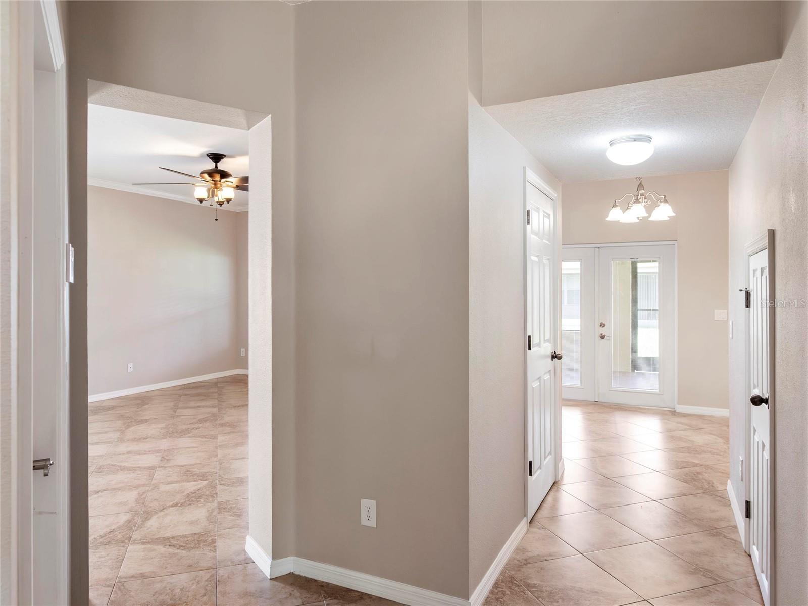 Image 13 of 31 For 512 Bella Rosa Circle