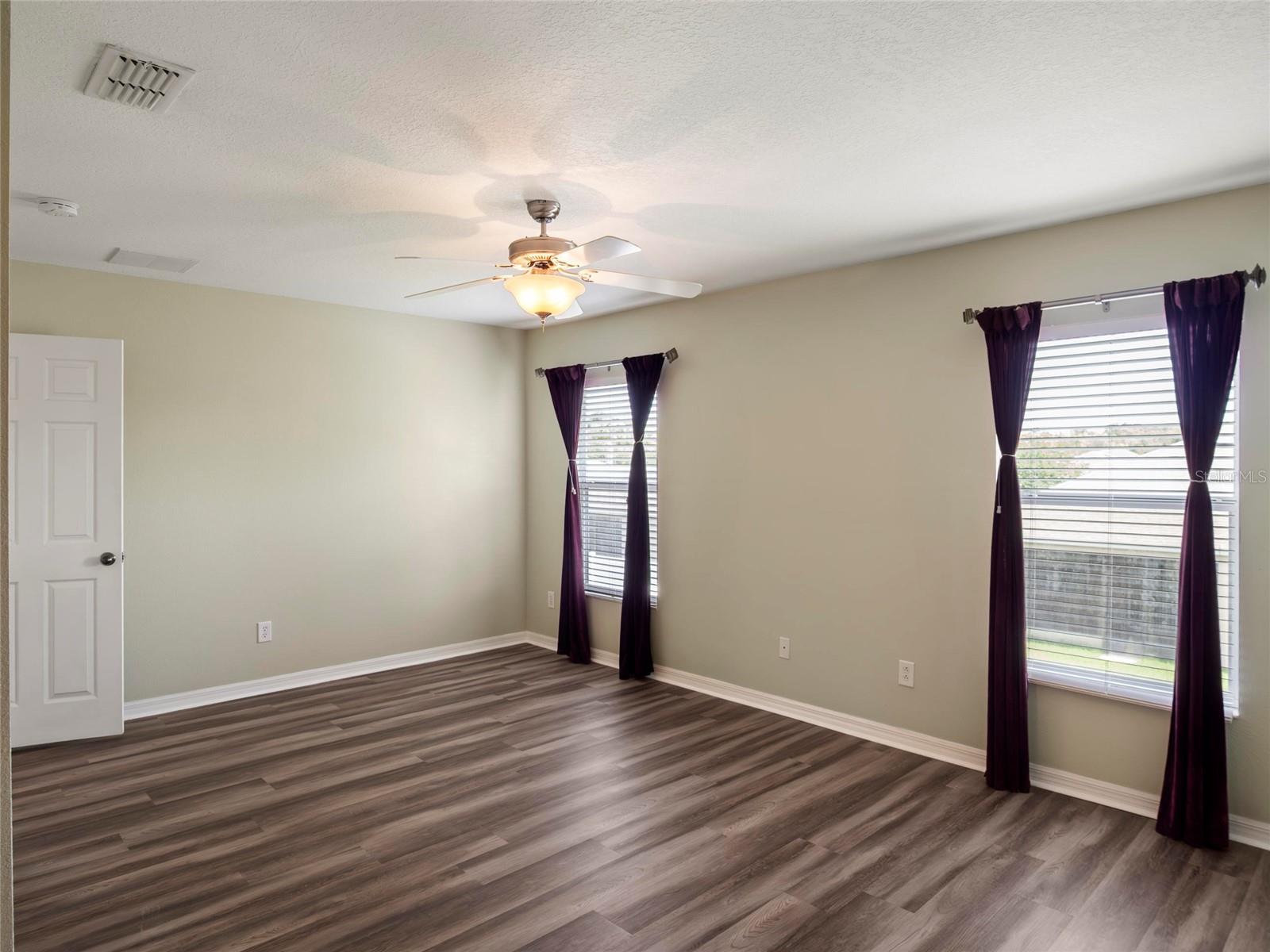 Image 20 of 31 For 512 Bella Rosa Circle