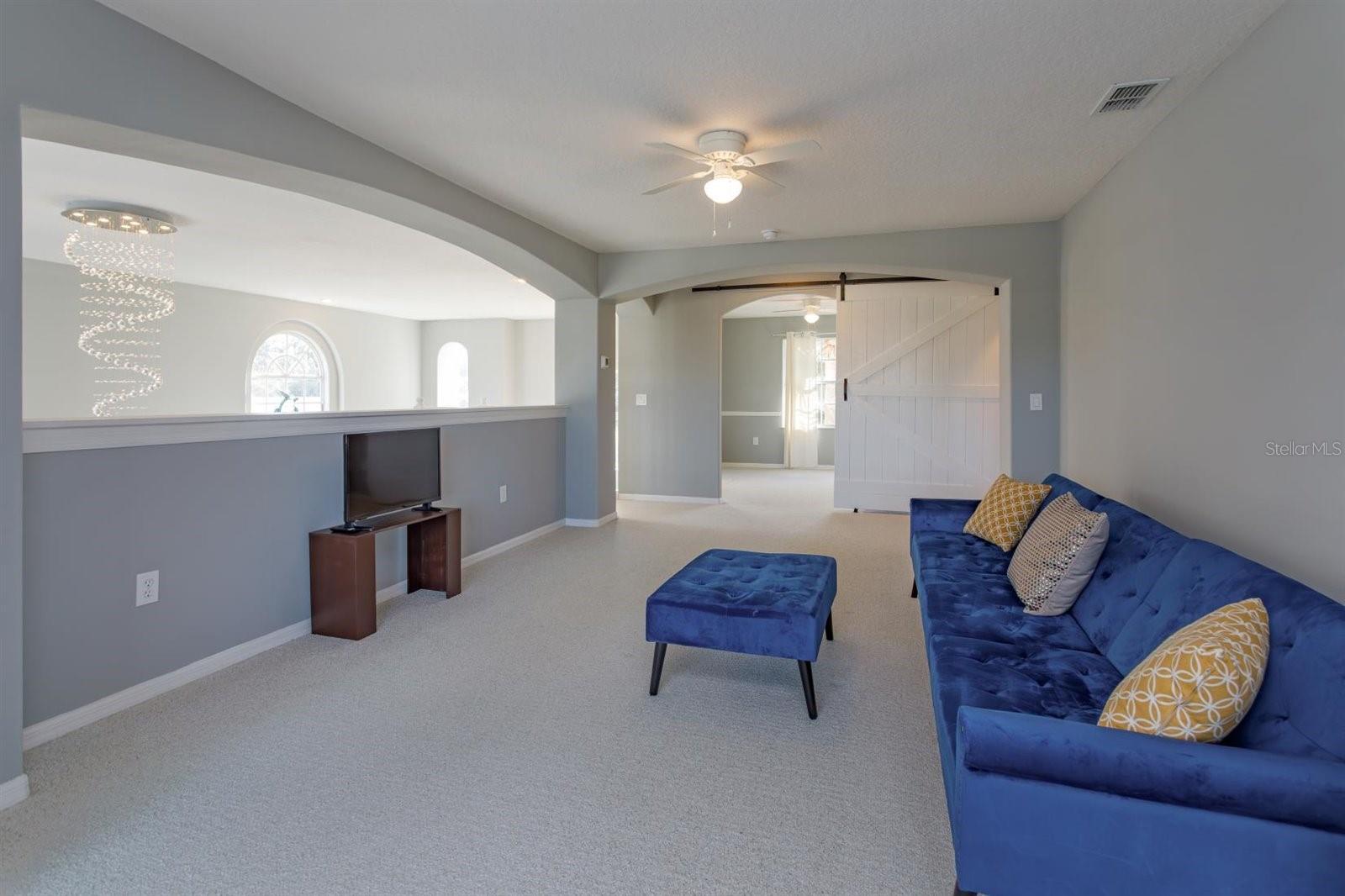 Image 18 of 30 For 1703 Golfview Drive