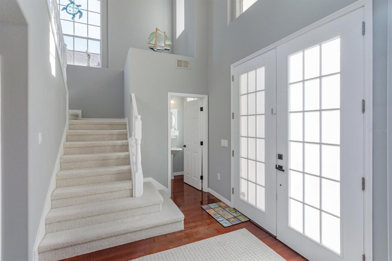 Image 2 of 30 For 1703 Golfview Drive