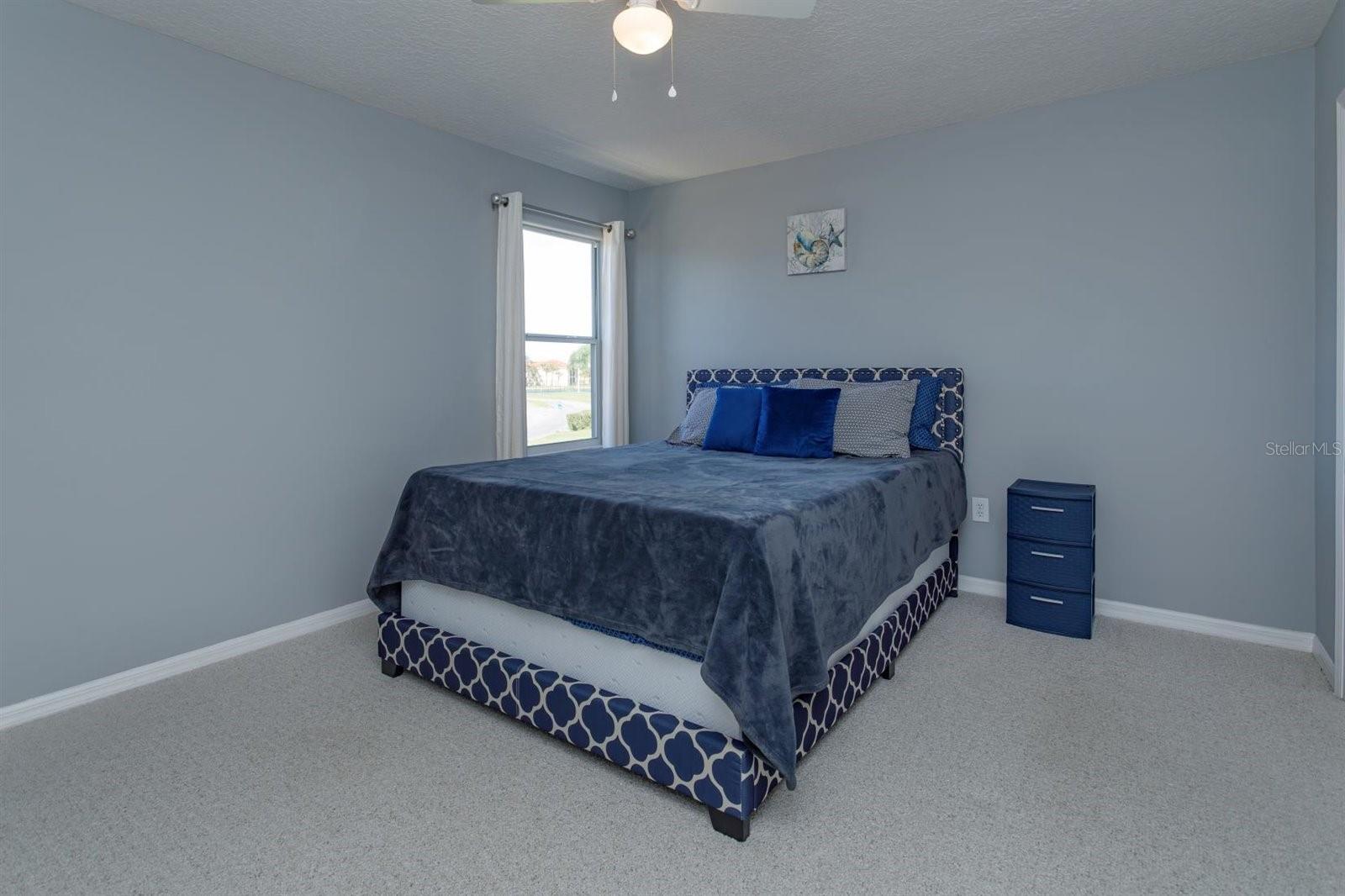 Image 21 of 30 For 1703 Golfview Drive