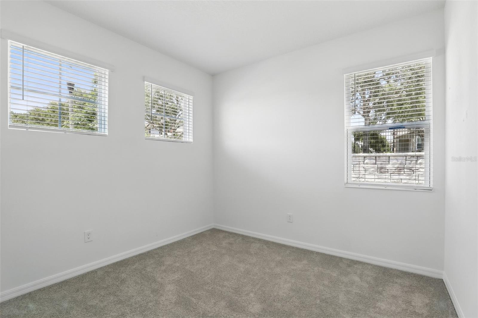 Image 8 of 24 For 1432 Silver Lining Way