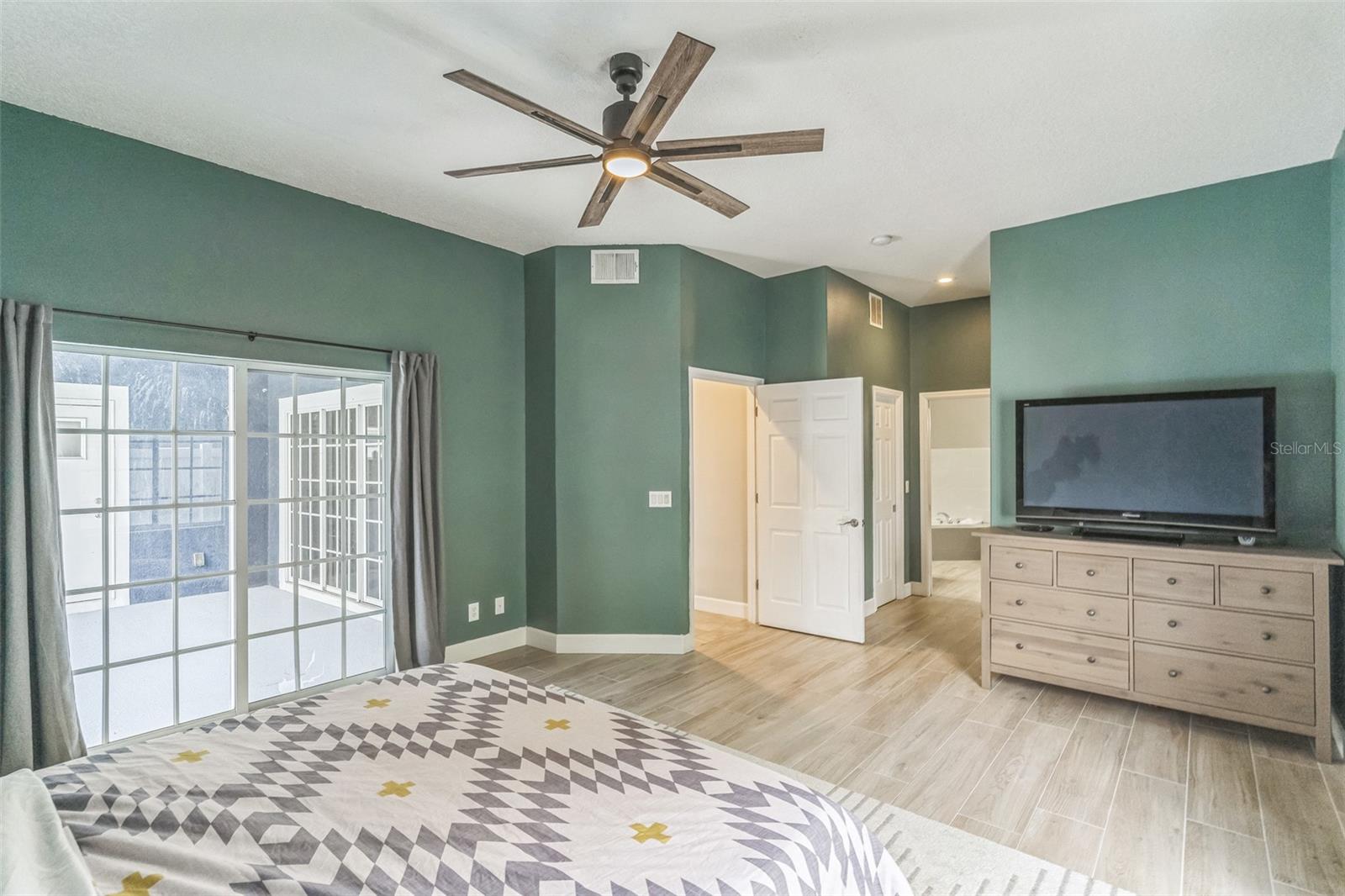 Image 19 of 32 For 2604 Marble Avenue