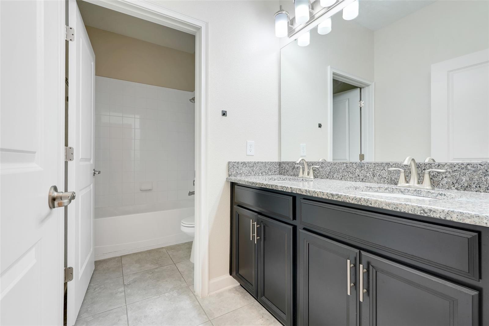 Image 13 of 36 For 10091 Lovegrass Ln
