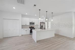 Image 11 of 34 For 4572 149th Street
