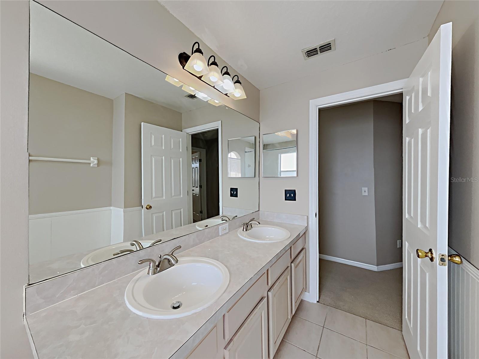 Image 16 of 17 For 214 Prince Charles Drive