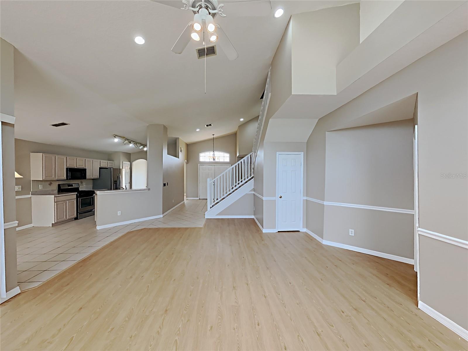 Image 2 of 17 For 214 Prince Charles Drive