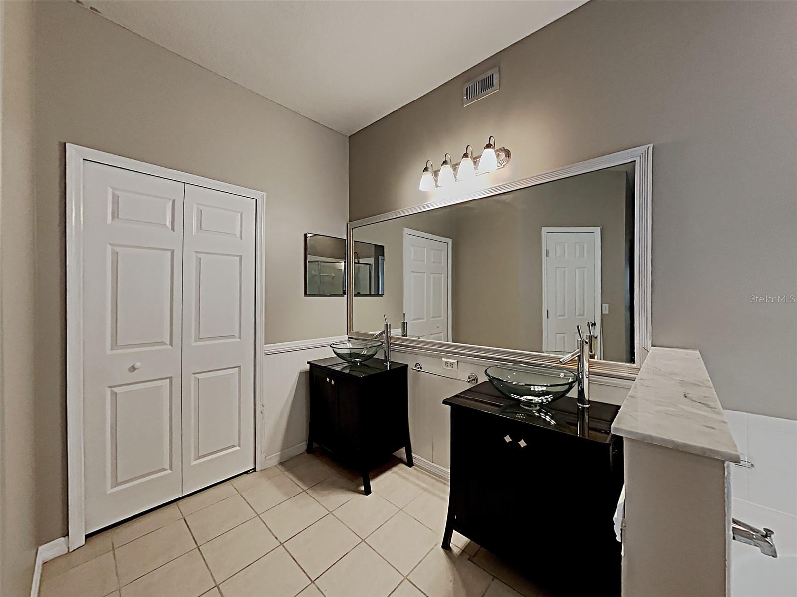 Image 6 of 17 For 214 Prince Charles Drive