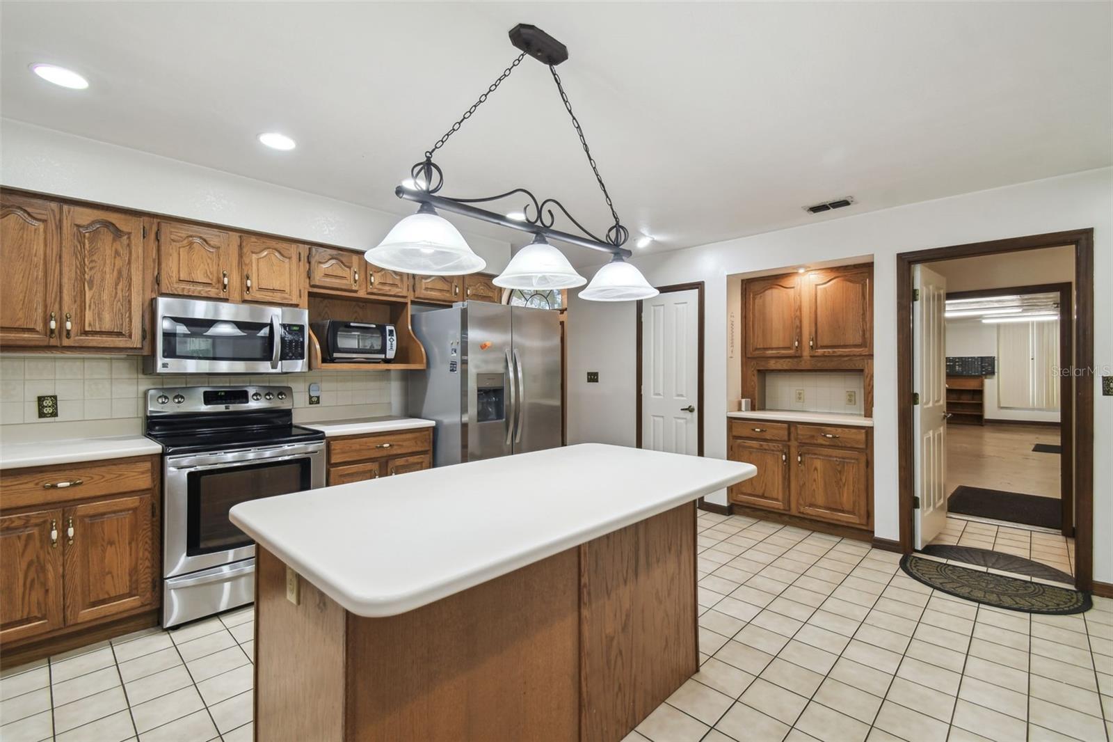 Image 11 of 39 For 2900 Sunrise Street