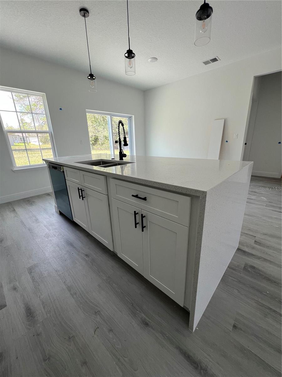 Listing photo id 8 for 569 Marion Oaks Manor