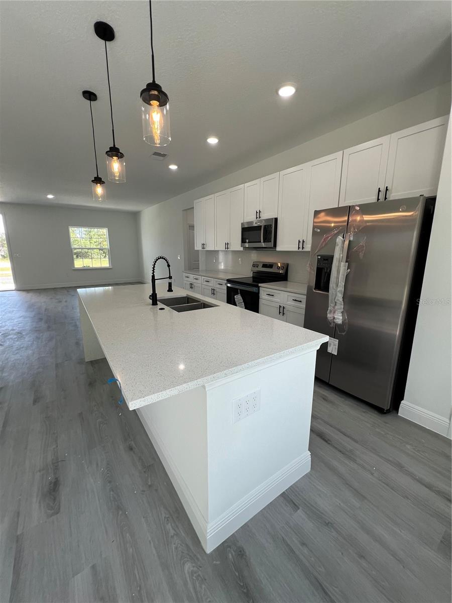 Listing photo id 10 for 569 Marion Oaks Manor
