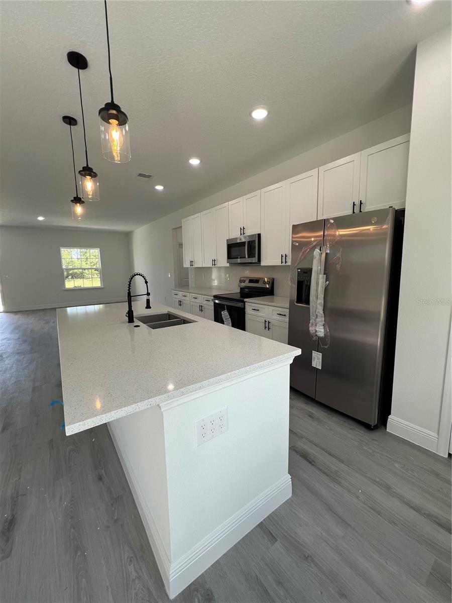Listing photo id 11 for 569 Marion Oaks Manor