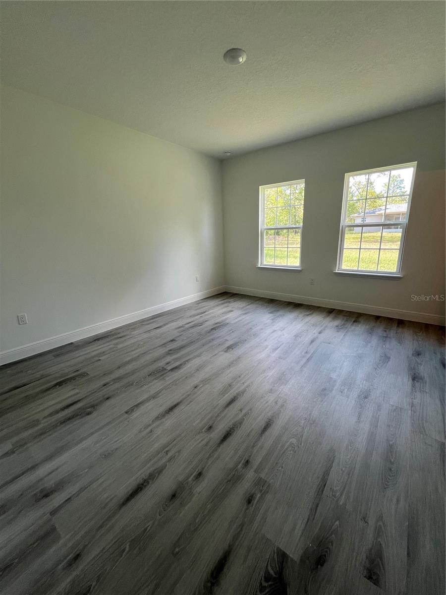 Listing photo id 15 for 569 Marion Oaks Manor