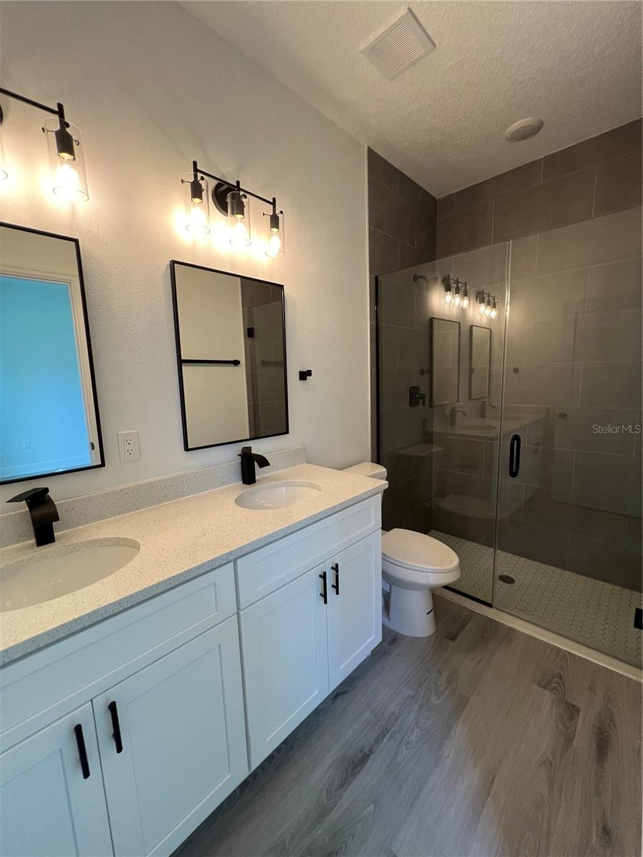 Listing photo id 17 for 569 Marion Oaks Manor